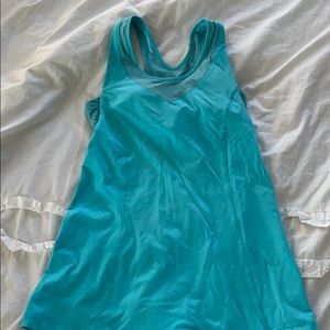 Lululemon tank with built in bra size 4